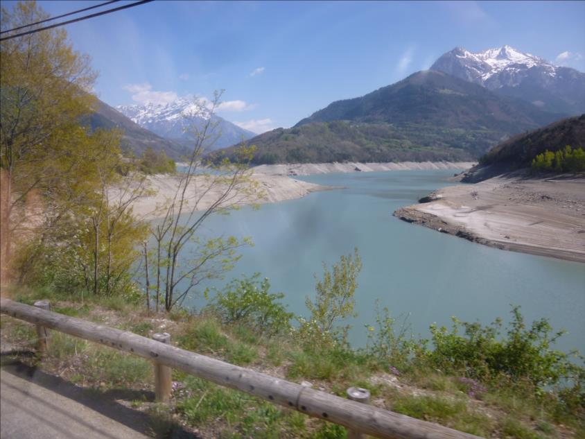 15 Au retour vue du barrage