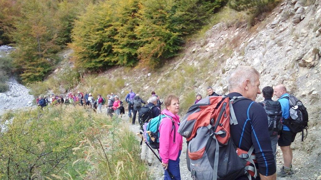 12. On redescend en admirant les couleurs automnales